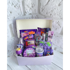 Дитячий солодкий подарунок, Світ бокс з сюрпризом, Бузкова коробка солодощів для дитини