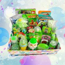 Подарунковий солодкий бокс з іграшкою Майнкрафт для хлопчика, Солодкий подарунок на свято