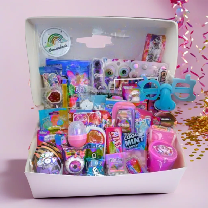 Подарунковий бокс Світ Бокс рожево-блакитний, Солодкий подарунок з іграшкою, Дитячі ласощі