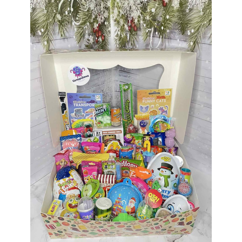 Великий сюрприз-бокс на свято, Солодкий бокс на день народження, Солодощі та іграшки для дитини