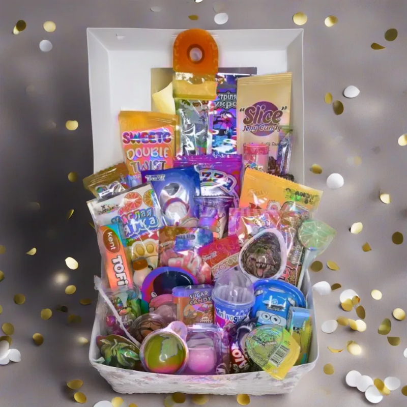 Подарунковий набір цукерок Світ Бокс, Сюрприз бокс подарунковий жовтий для дитячого свята