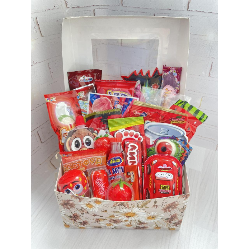 Солодкий Світ Бокс для дівчинки, Коробка зі ласощами для подарунка на свято