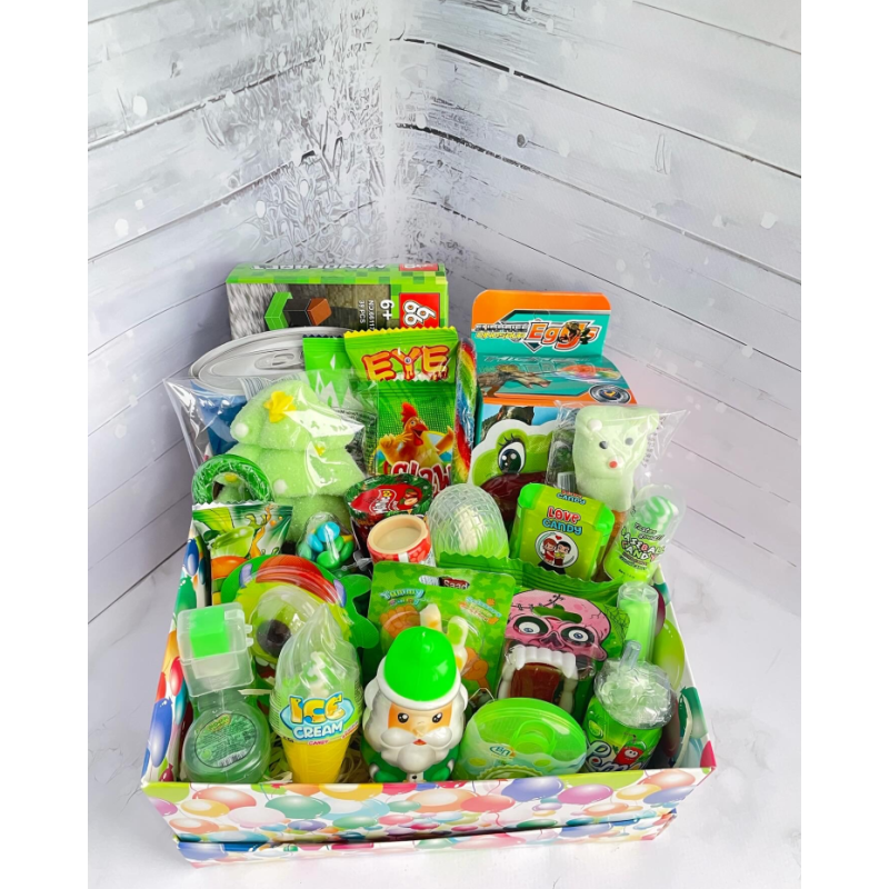 Подарункова коробка з іграшкою Майнкрафт, Солодкий бокс для хлопчика, Подарунок дитині