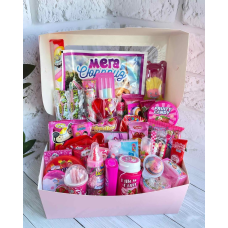 Рожевий SweetBox для дівчинки, Набір солодкий з оригінальним наповненням, Світ бокс для дитини