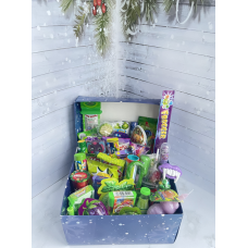 Солодкий Box для хлопчика на іменини з іграшкою та смачними ласощами, подарунок до дня народження