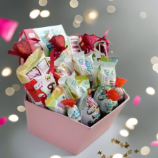 Солодкий оригінальний бокс для подруги, Сюрприз на День закоханих, Подарунок на 8 березня
