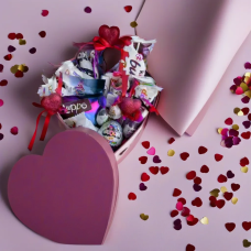 Подарунок дівчині на день закоханих 