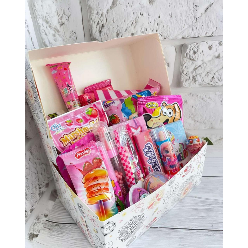 Подарунковий бокс для дівчинки, Сюрприз подарунок, Солодкий бокс для дітей, Смаколики на свято дитині