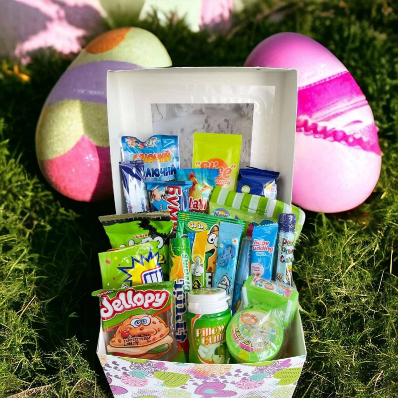 Солодощі на Великдень,Подарунок на Великдень, Сюрприз бокс для хлопчиків та дівчаток,
