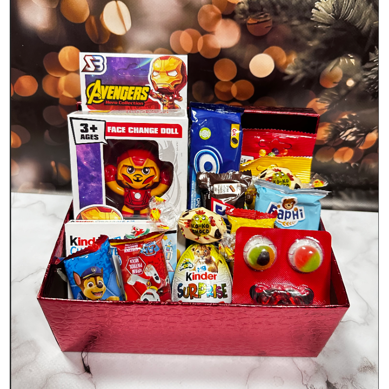 Набір цукерок красива подарункова коробка цукерок та шоколадок,подарунок для коханої Набір цукерок красива подарункова коробка цукерок та шоколадок,подарунок для коханої