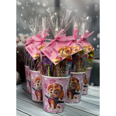 Набір із солодощами для дітей індивідуальний подарунковий стакан для дитини набір цукерок