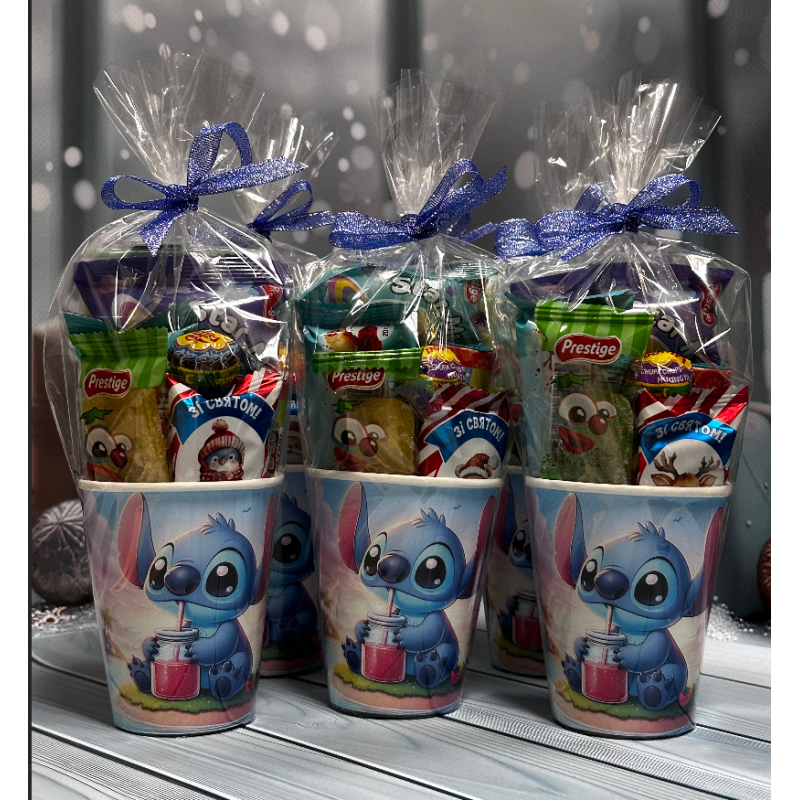 Набір із солодощами для дітей індивідуальний подарунковий стакан для дитини набір цукерок