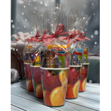 Набір солодощів для дитини набір цукерок з листівкою склянку з солодощами для дітей