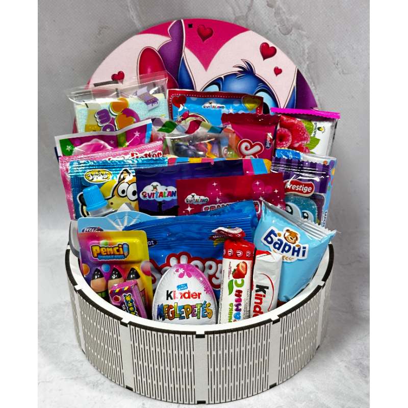 Подарунковий набір цукерок коробка Ліло і Стич набір солодощів на подарунок близькій людині Подарунковий набір цукерок коробка Ліло і Стич набір солодощів на подарунок близькій людині