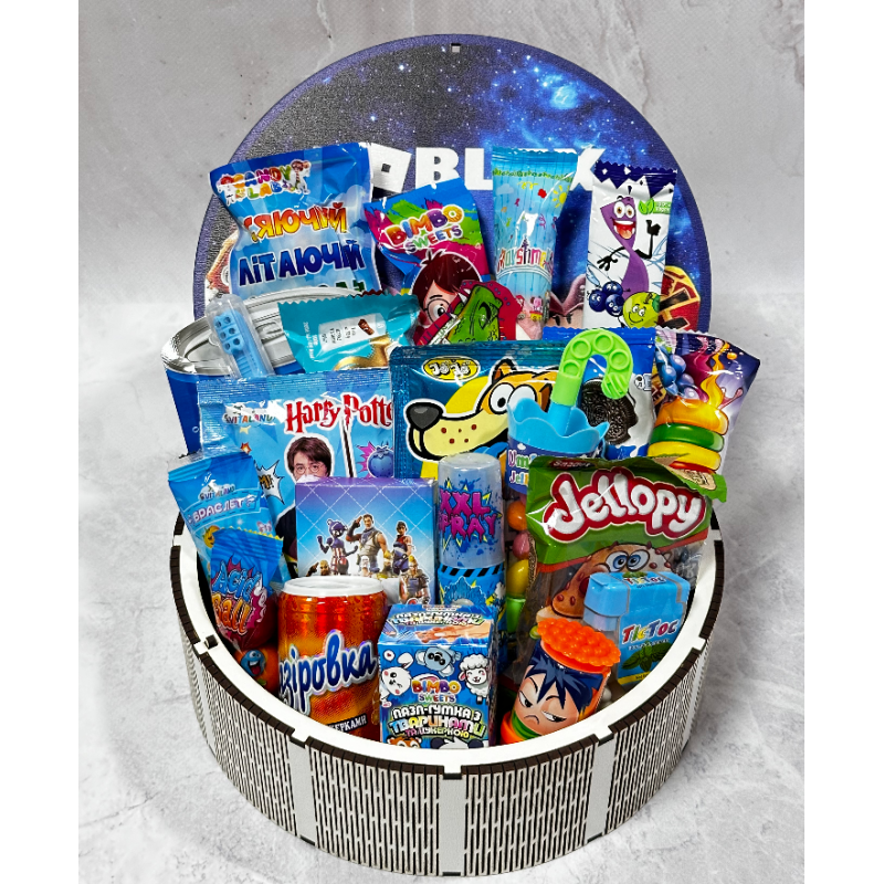 Подарунковий набір цукерок коробка Roblox набір солодощів на подарунок близькій людині Подарунковий набір цукерок коробка Roblox набір солодощів на подарунок близькій людині