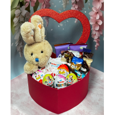 Набір солодощів у формі серця з іграшкою всередині подарунковий набір солодощів для коханої 21*27*13