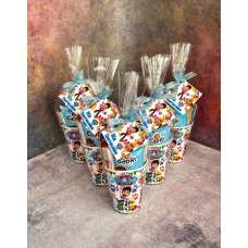 Солодкий стакан для дітей, стакан з цукерок.