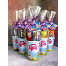 Солодкий стакан для дітей, сюрприз бокс з солодощами