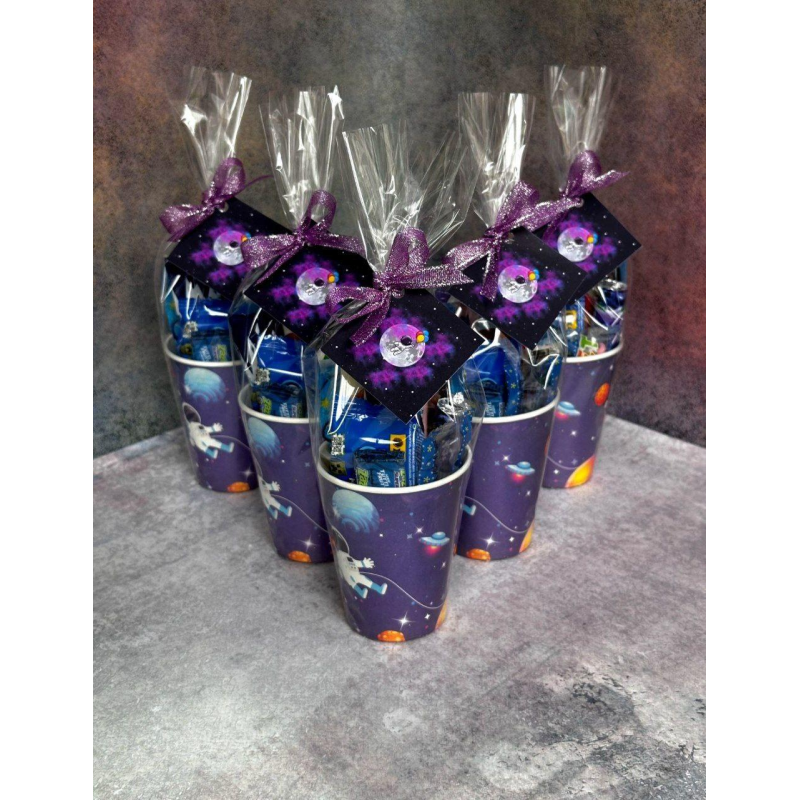 Склянки із солодощами для дітей