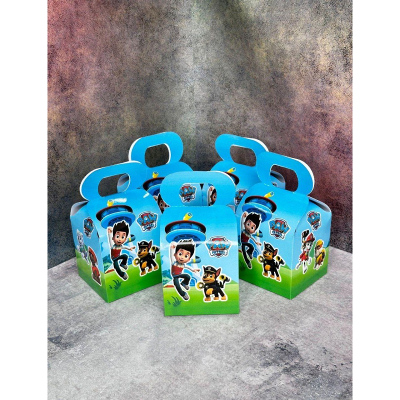 Пакунок із солодощами, подарунки для свята