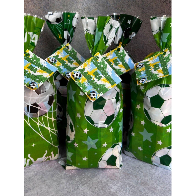 Подарункові коробочки дитині з солодощів